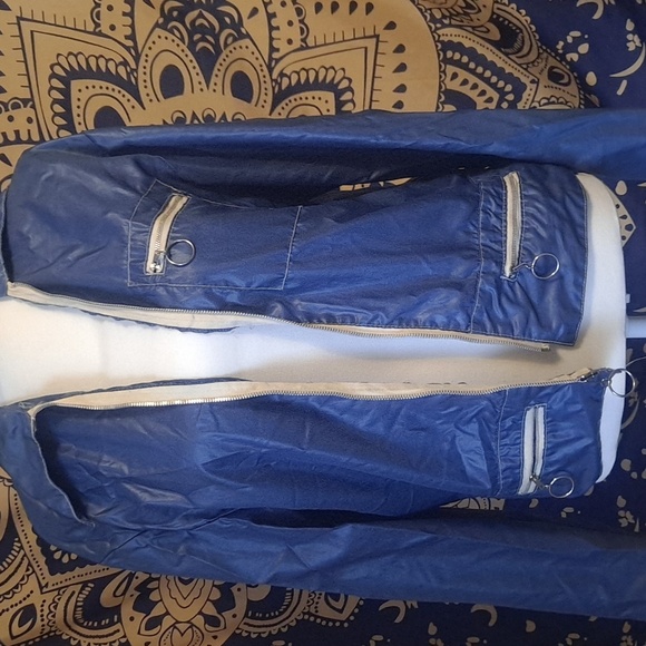 Men's 1970s Blue Nylon Jacket - Picture 2 of 7